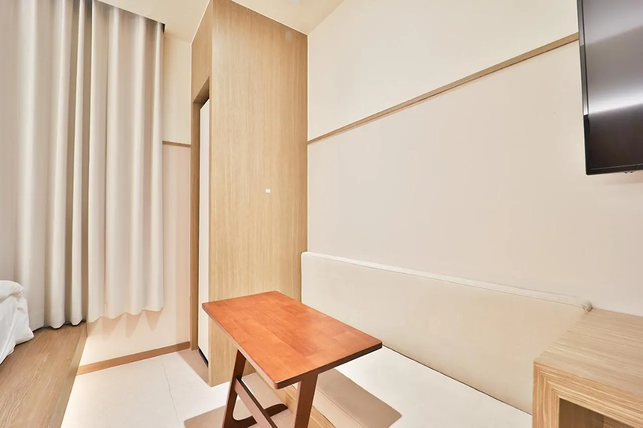 Hotel Ippda Gumdan Incheon 3*,  South Korea