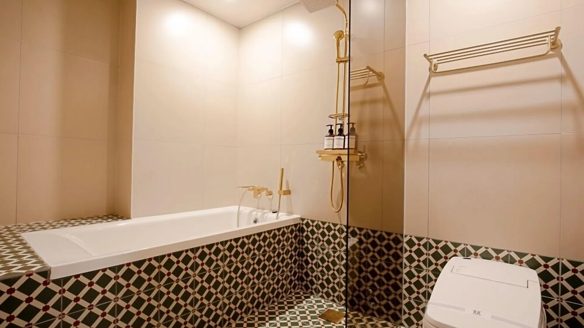 ***  Hotel Ippda Gumdan Incheon South Korea