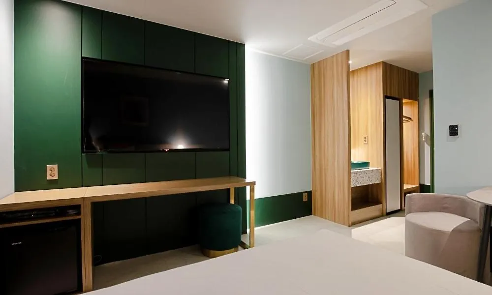 ***  Hotel Ippda Gumdan Incheon South Korea